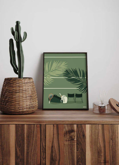 Affiche vintage de tennis avec équipement de jeu et palmiers, style minimaliste pour décoration intérieure inspirée du sport.